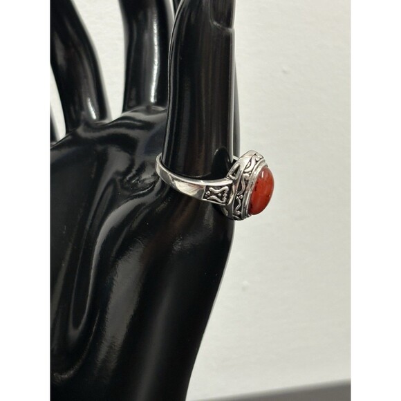 Faux Red Carnelian Stone On Silvertone Band Ring Costume Ring Size 9.75 - Picture 10 of 16